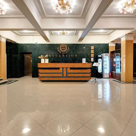 Park Hotel Kaylaka Pleven Ngoại thất bức ảnh