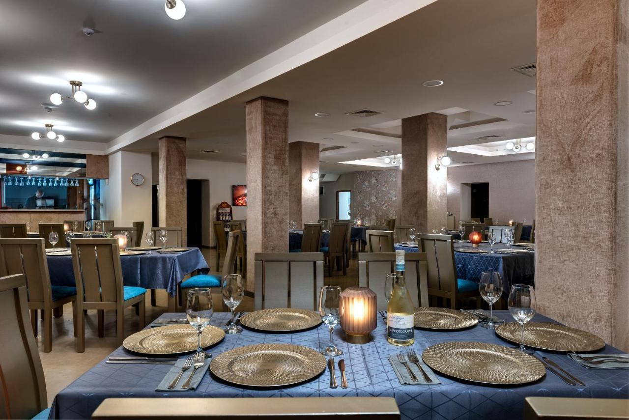 Park Hotel Kaylaka Pleven Ngoại thất bức ảnh