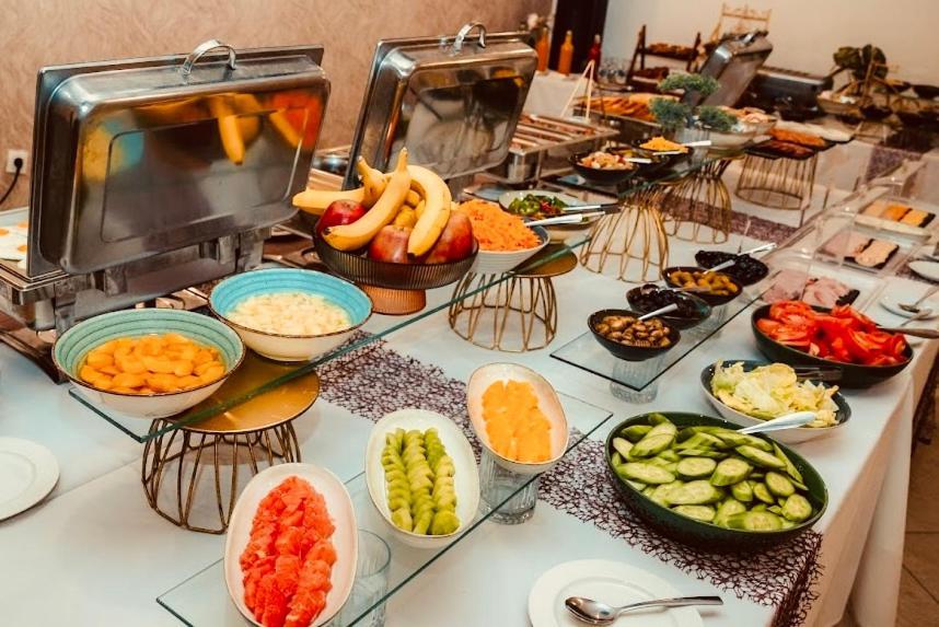 Park Hotel Kaylaka Pleven Ngoại thất bức ảnh